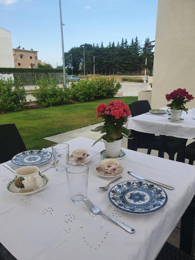 Casa Lunaria B&B Porto SantʼElpidio Exterior foto